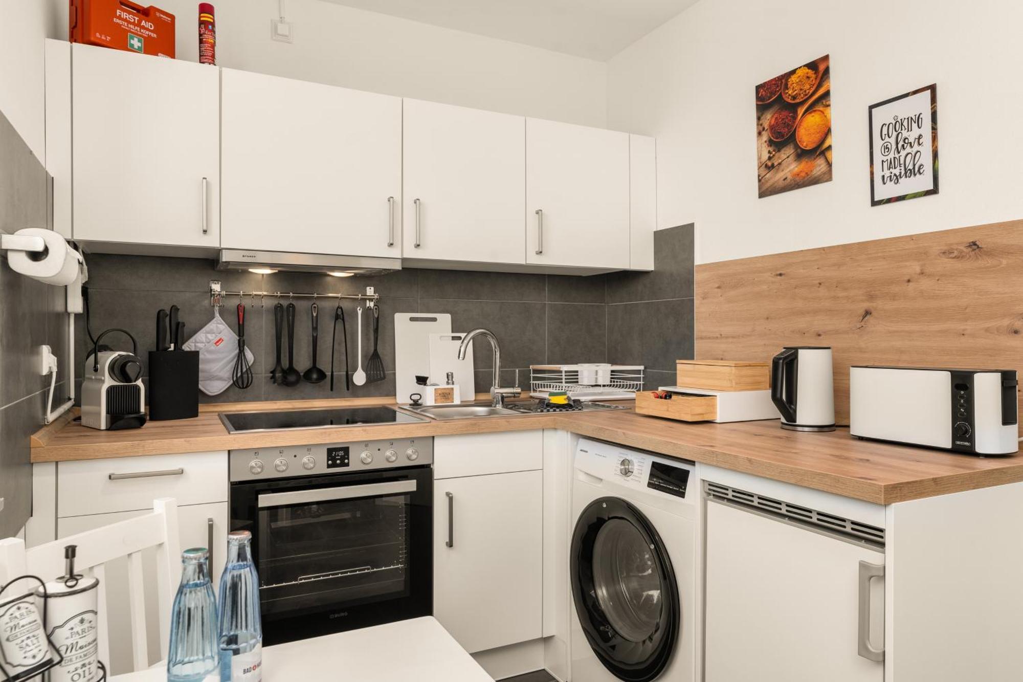 Free Living - City Design Apartments, Zentrum, Outlet, Balkon, Kueche Wolfsburg Eksteriør bilde
